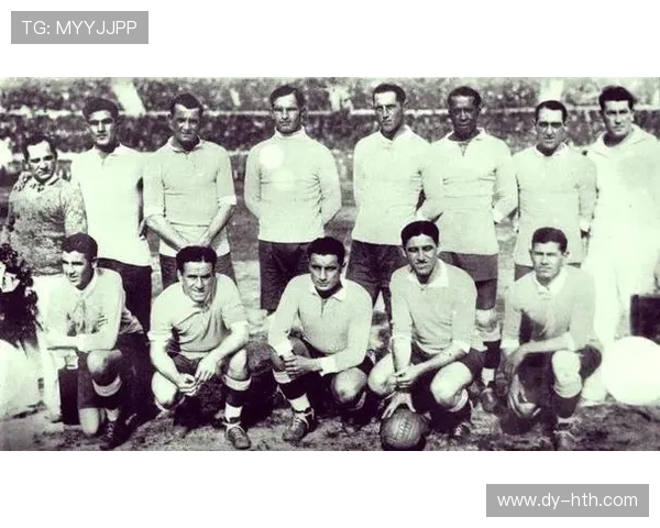 足球世界杯历史回顾：从起源到现代赛事演变与发展趋势分析