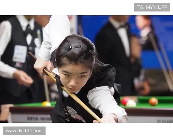 台球技巧与策略全面解析：提升击球精度与比赛心理素质的关键方法