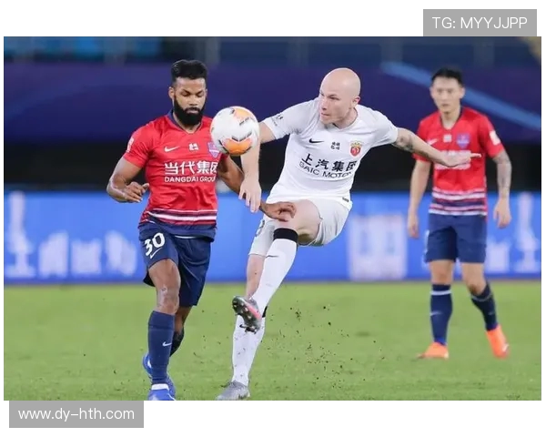 北京足球队战术变革引发热议如何重塑球队竞争力与未来发展方向 北京足球队战术变革引发热议如何重塑球队竞争力与未来发展方向