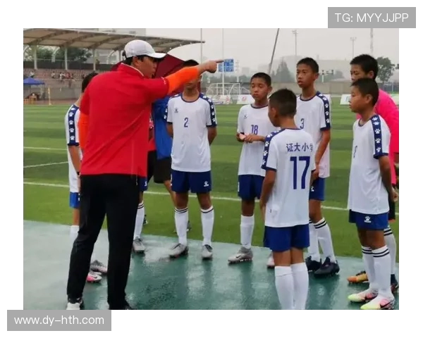 南京足球队荣登全国足球配合排行榜第五名展现实力与团队精神 南京足球队荣登全国足球配合排行榜第五名展现实力与团队精神